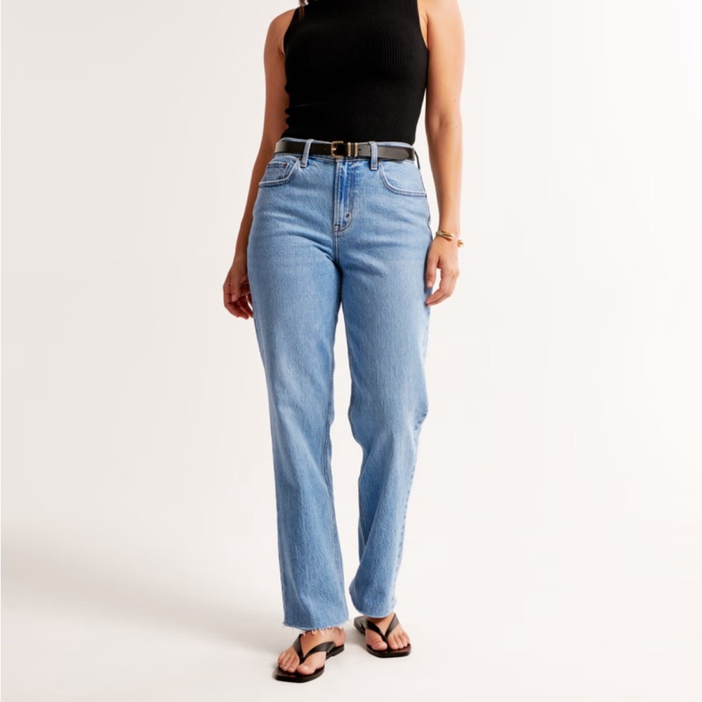 Abercrombie Curve Love 90s straight. Long 32.5